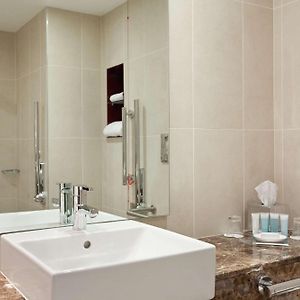 King Room Mobility Access